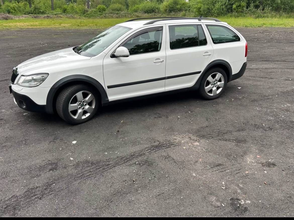 Skodę Octavię Scout 4x4.