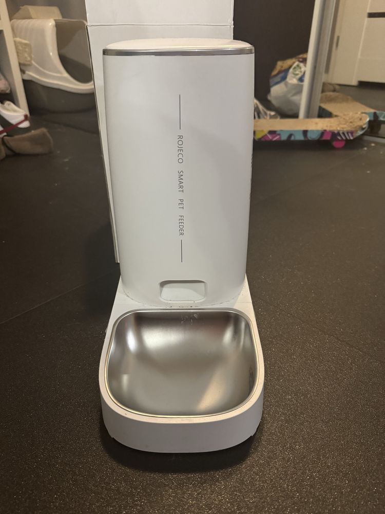 Automatyczny dozownik karmy, Rojeco pet feeder 4L