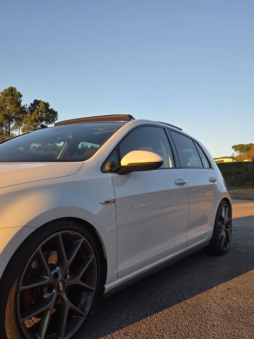 Golf 7 GTI 220 CV - Teto Panorâmico - BBS - Excelente estado