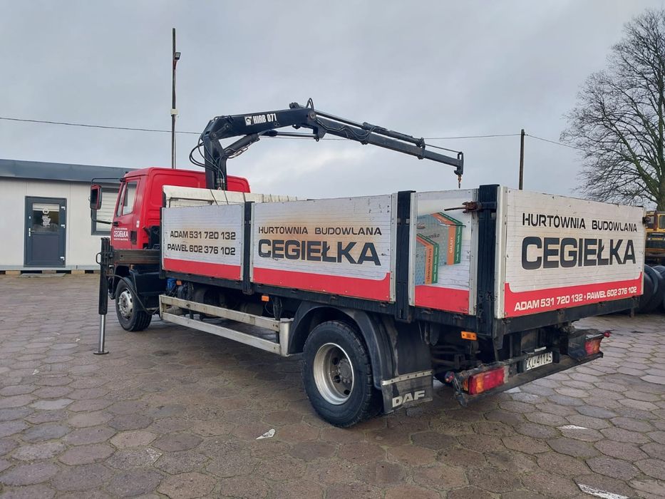 Samochód ciężarowy Daf 55 z żurawiem Hiab 071