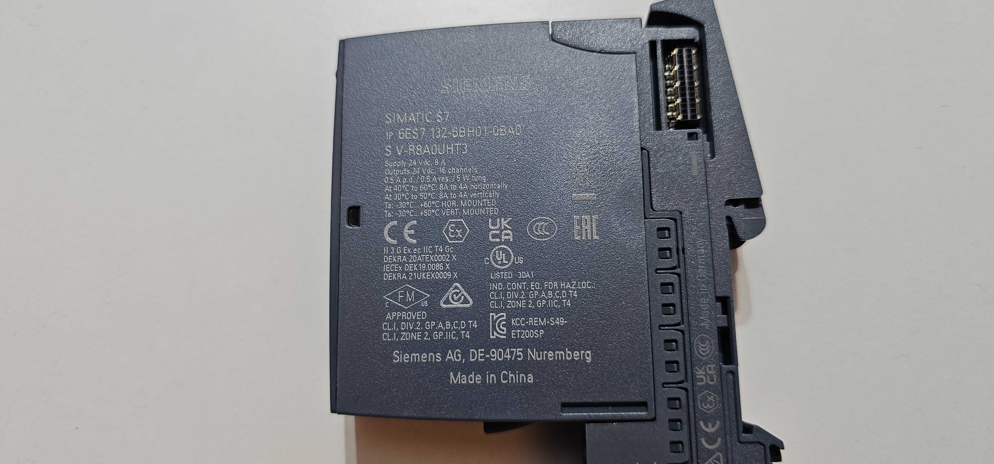 Siemens SIMATIC Moduł wyjść binarnych ET 200SP 16DO 6ES7132-6BH01-0BA0
