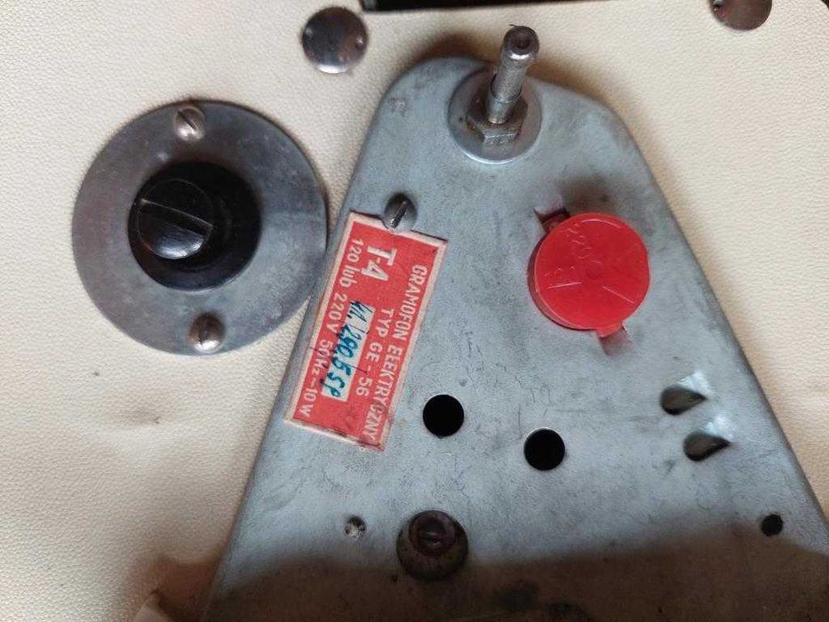 Gramofon kultowy Karolinka 1953 r. rzadki egzemplarz.