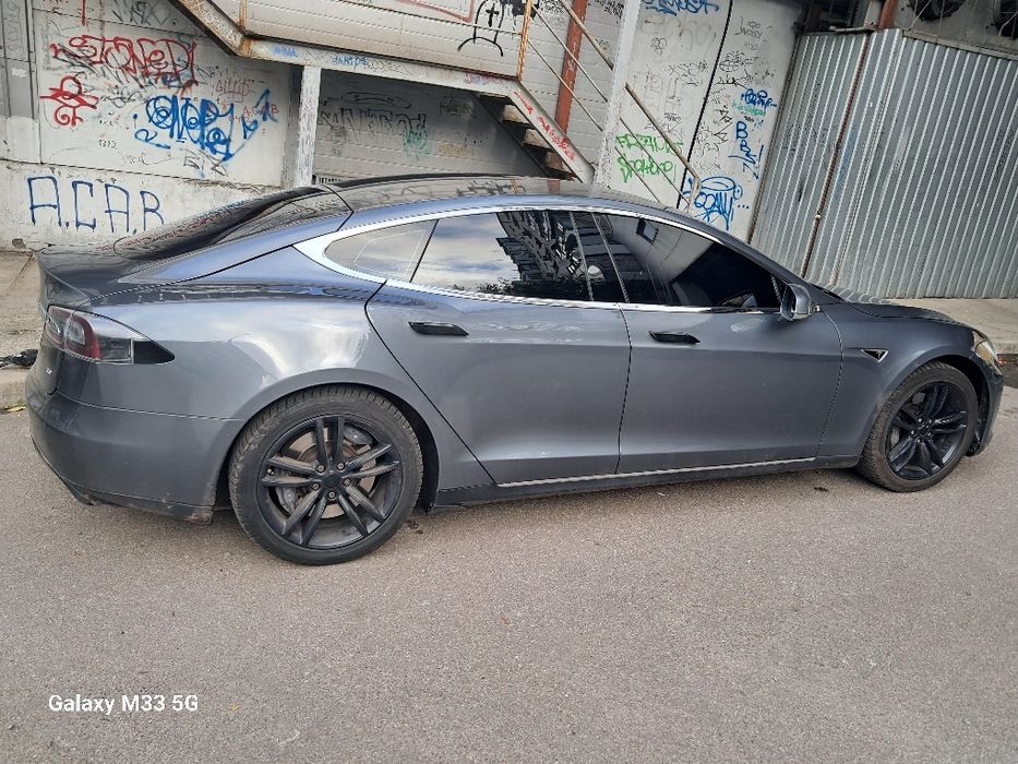 Tesla S , простая продажа , обмен