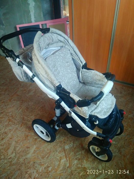 Продам коляску б/у