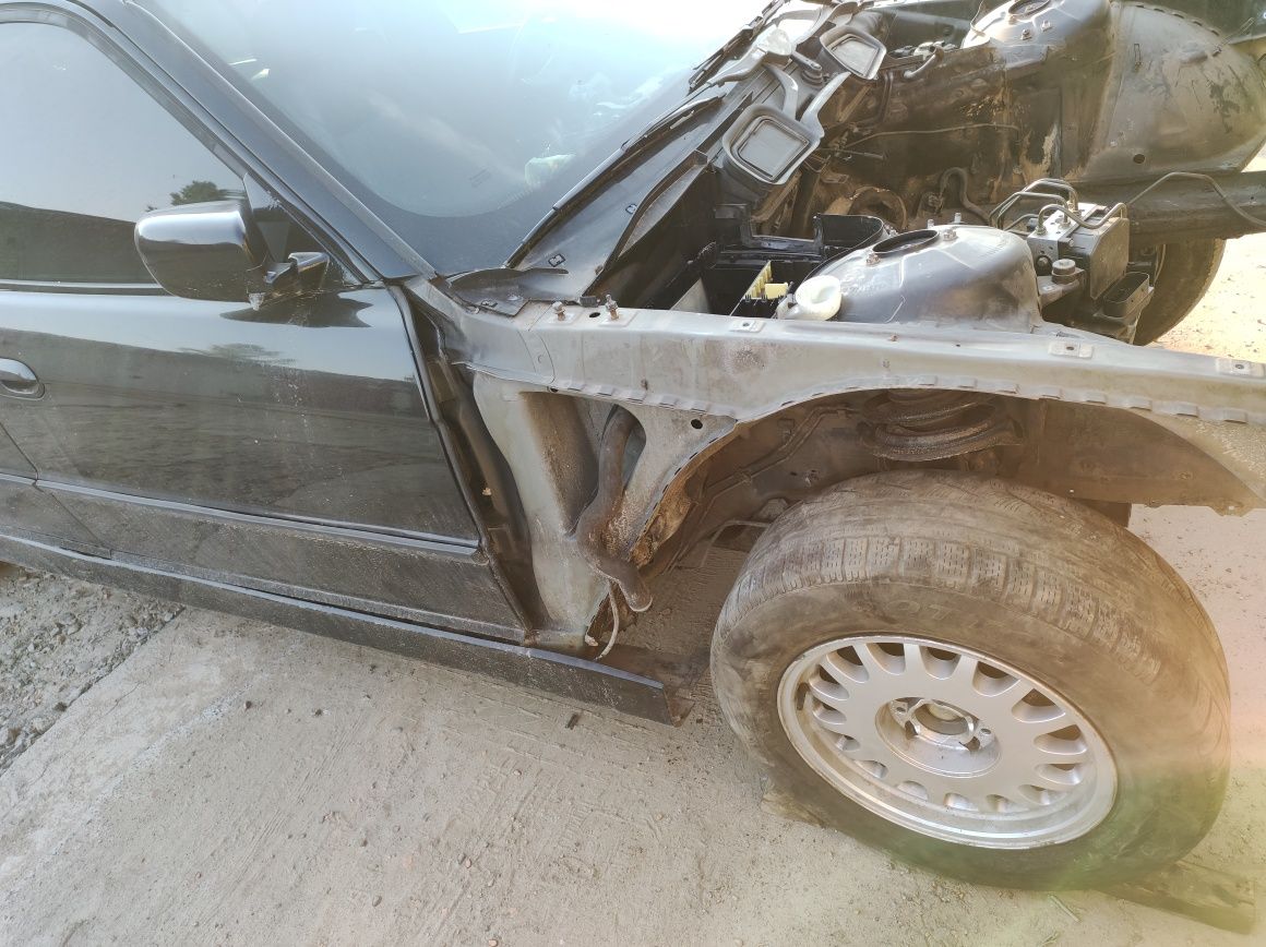 BMW E38 2000 4.4 бензин кузов з документами