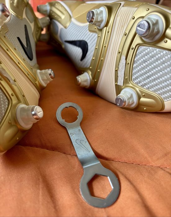 Chuteiras Nike Air Legend R10