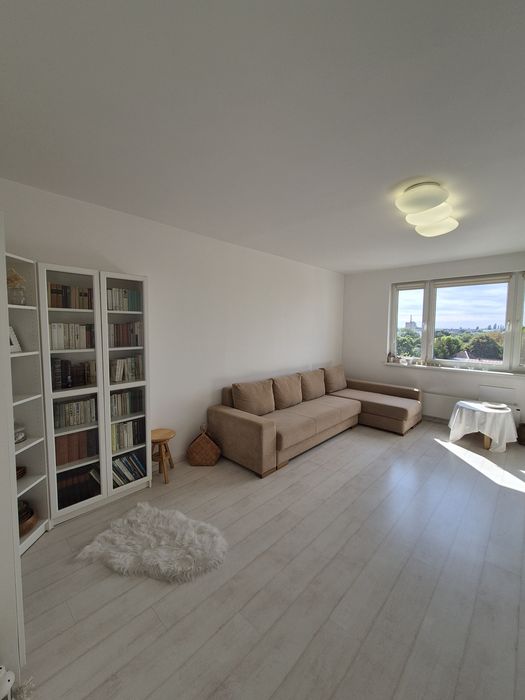 Продається Білосніжна і сонячна  кв-ра поблизу  Собору на Проспекті Св