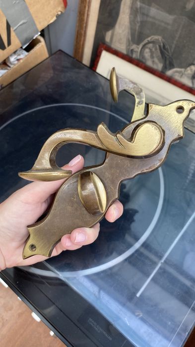 Вінтажні дверні ручки