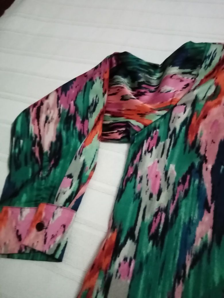 Camisa estampada de senhora