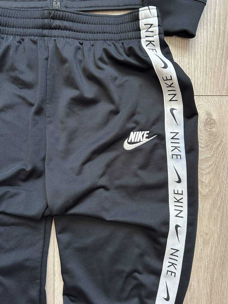 Спортивний костюм Nike DM8513-010 (Оригінал)