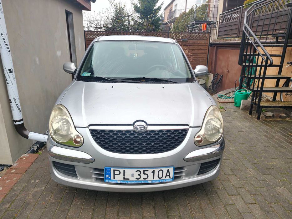 Sprzedam  Daihatsu sirion