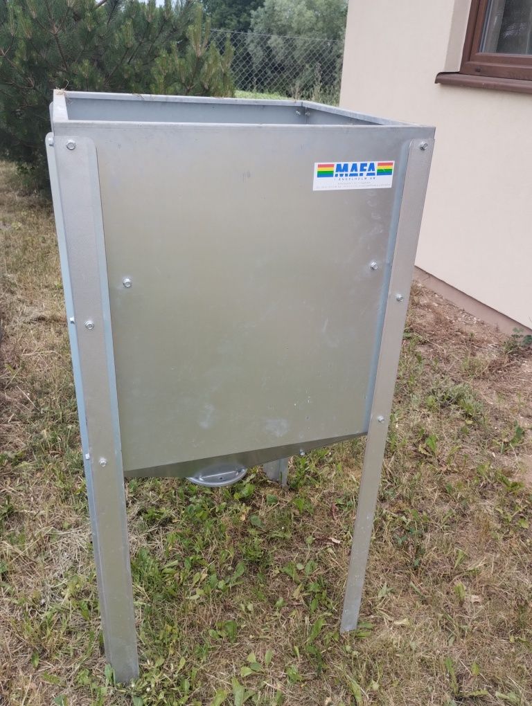 Zbiornik na pellet 300 litrów.