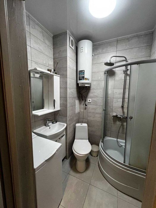 Продам студію 25 кв.м. Ремонт. Меблі. Вид на море.