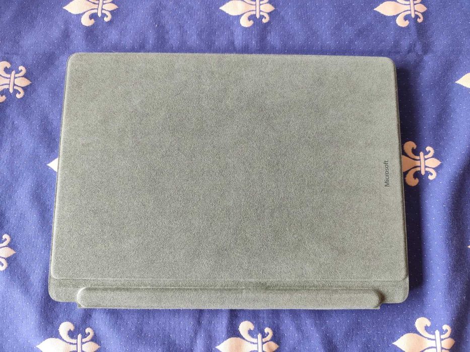 Microsoft Surface Pro 8 i5 8GB 256GB + Mouse, Carregador e Capa