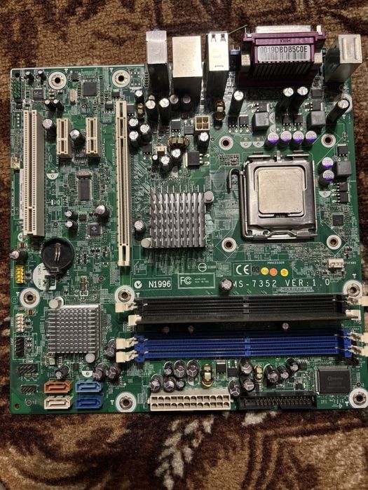 материнська плата ASUS P5KPL-AM