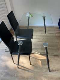 Stół szklany z krzesłami