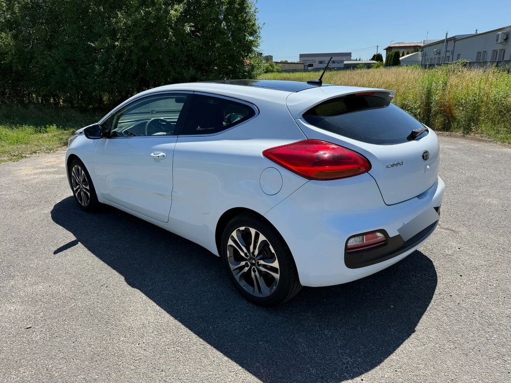 Kia ProCeed