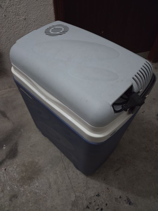 Vendo geleira eléctrica Rocktrail 48 L