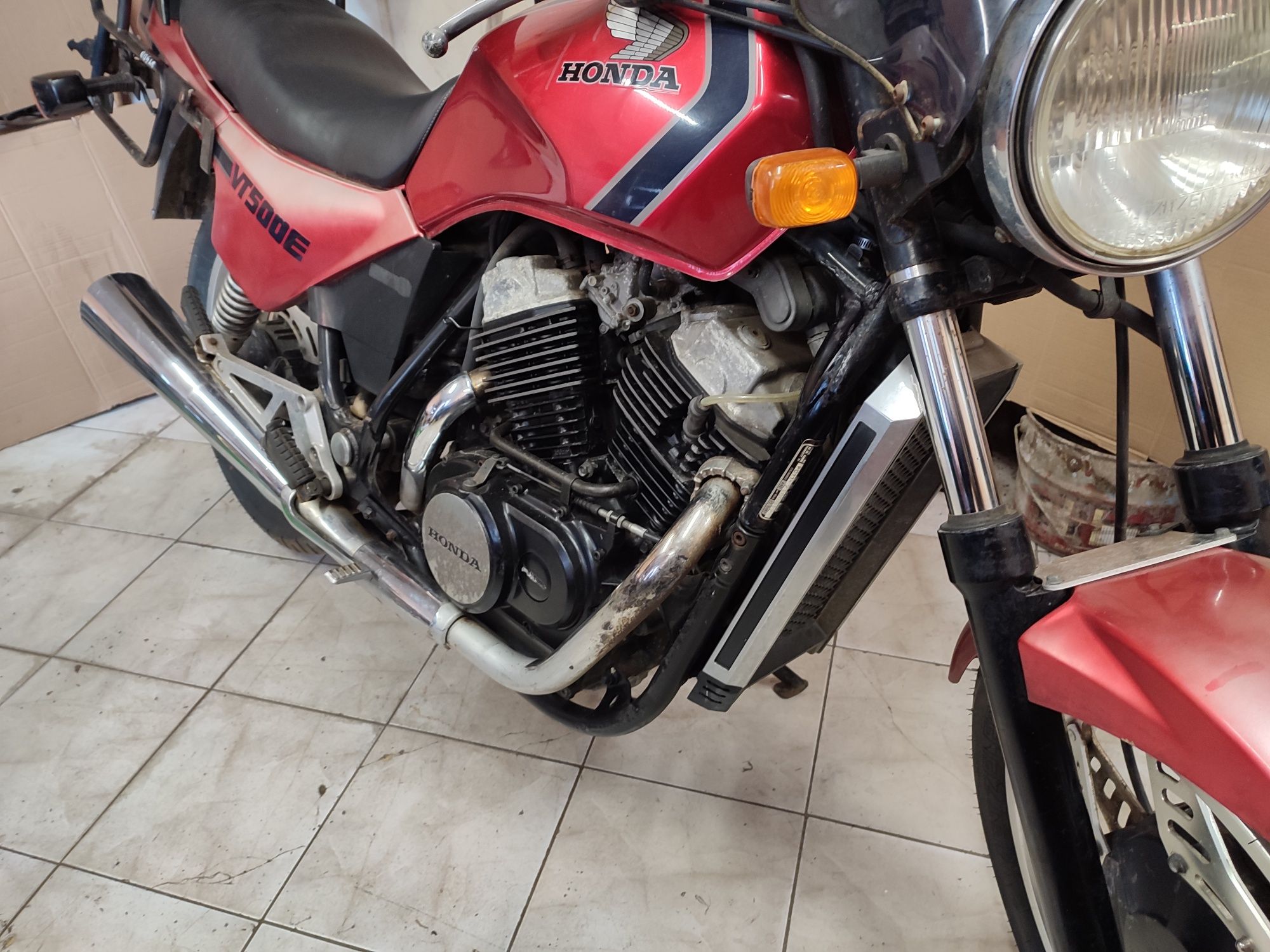 Honda VT 500 E części bak owiewki tłumik koło siedzenie lampa szyba