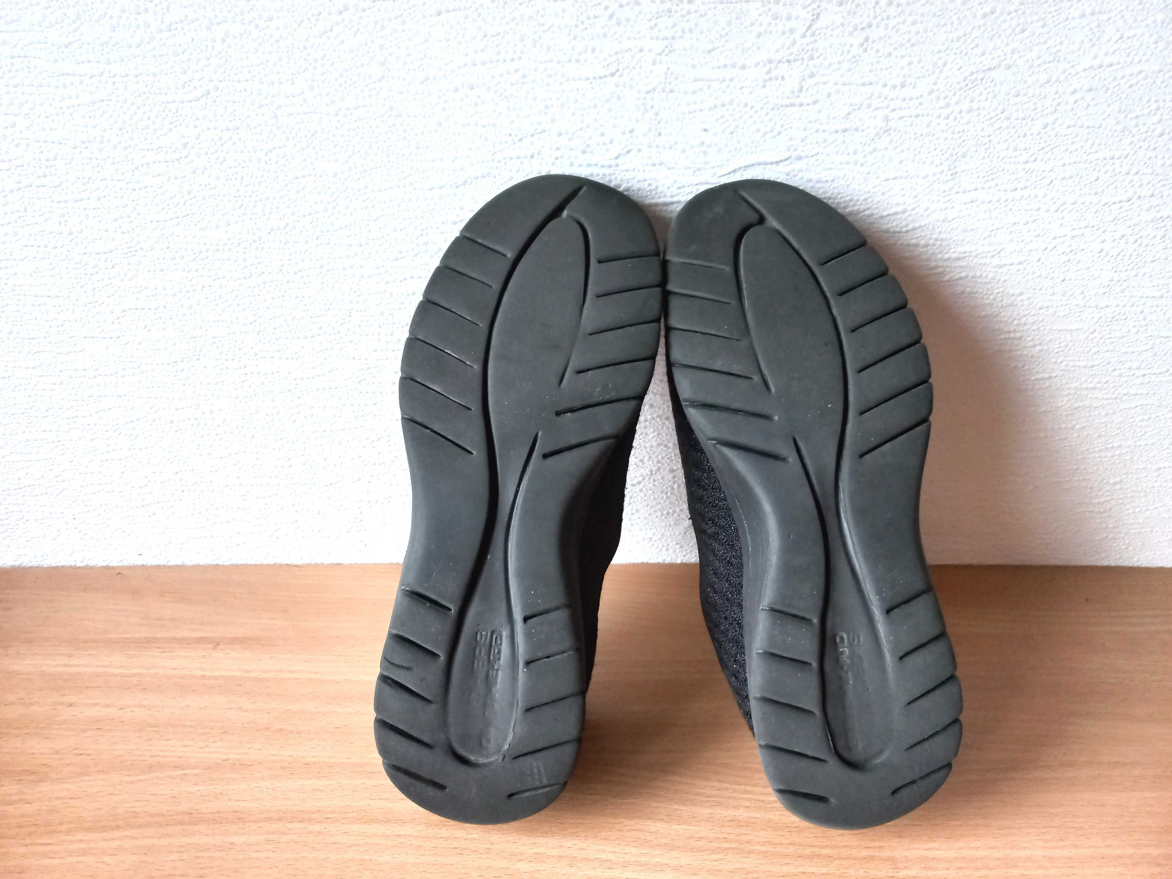 Чудові сліпони мокасини Skechers On the GO Flex 38 р.