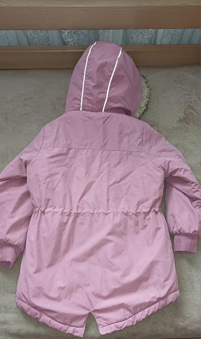 Зимова куртка для дівчинки
