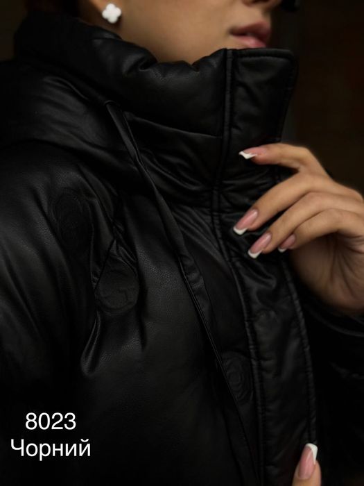 Жіноча куртка осінь зима