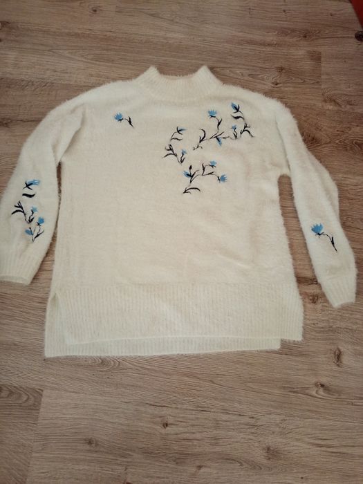 Sweter ciepły damski