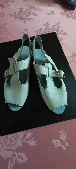 Buty damskie włoskie