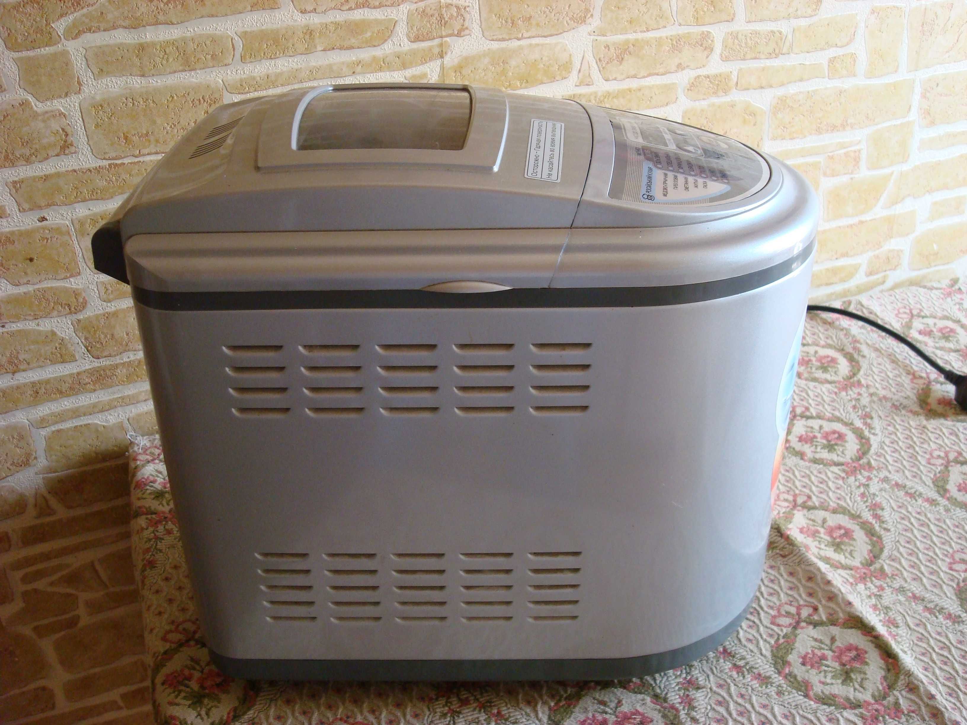 Хлібопічка LG  модель HB-155 CJ Made in KOREA