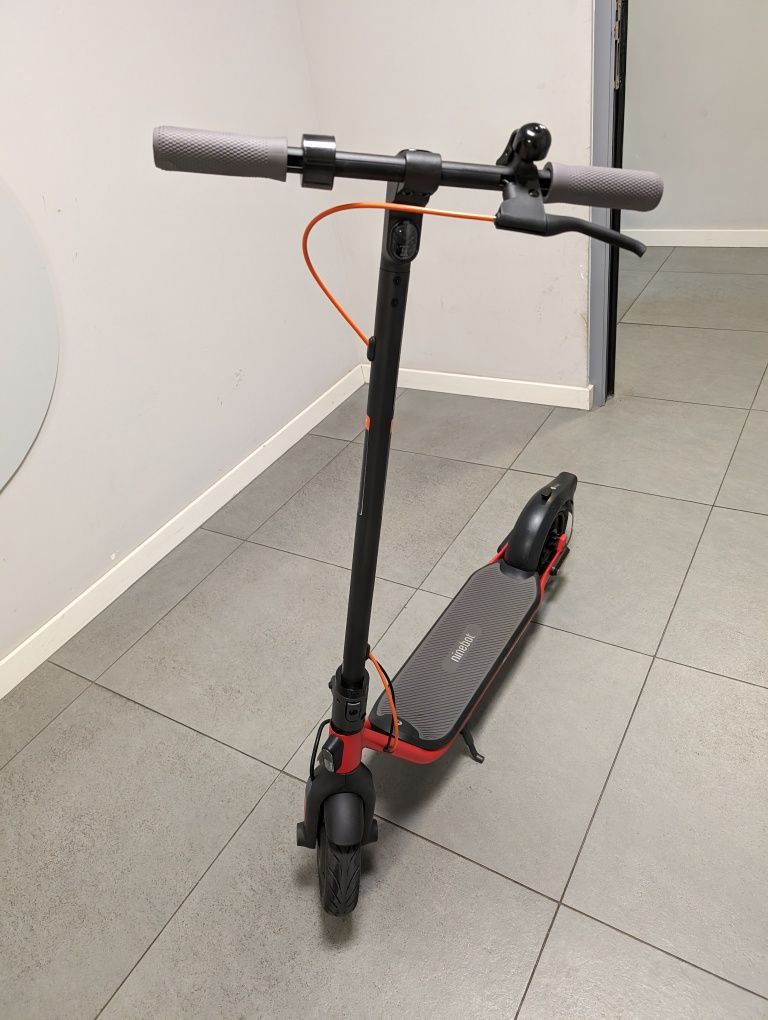 Hulajnoga Ninebot D28e Segway 300w elektryczna