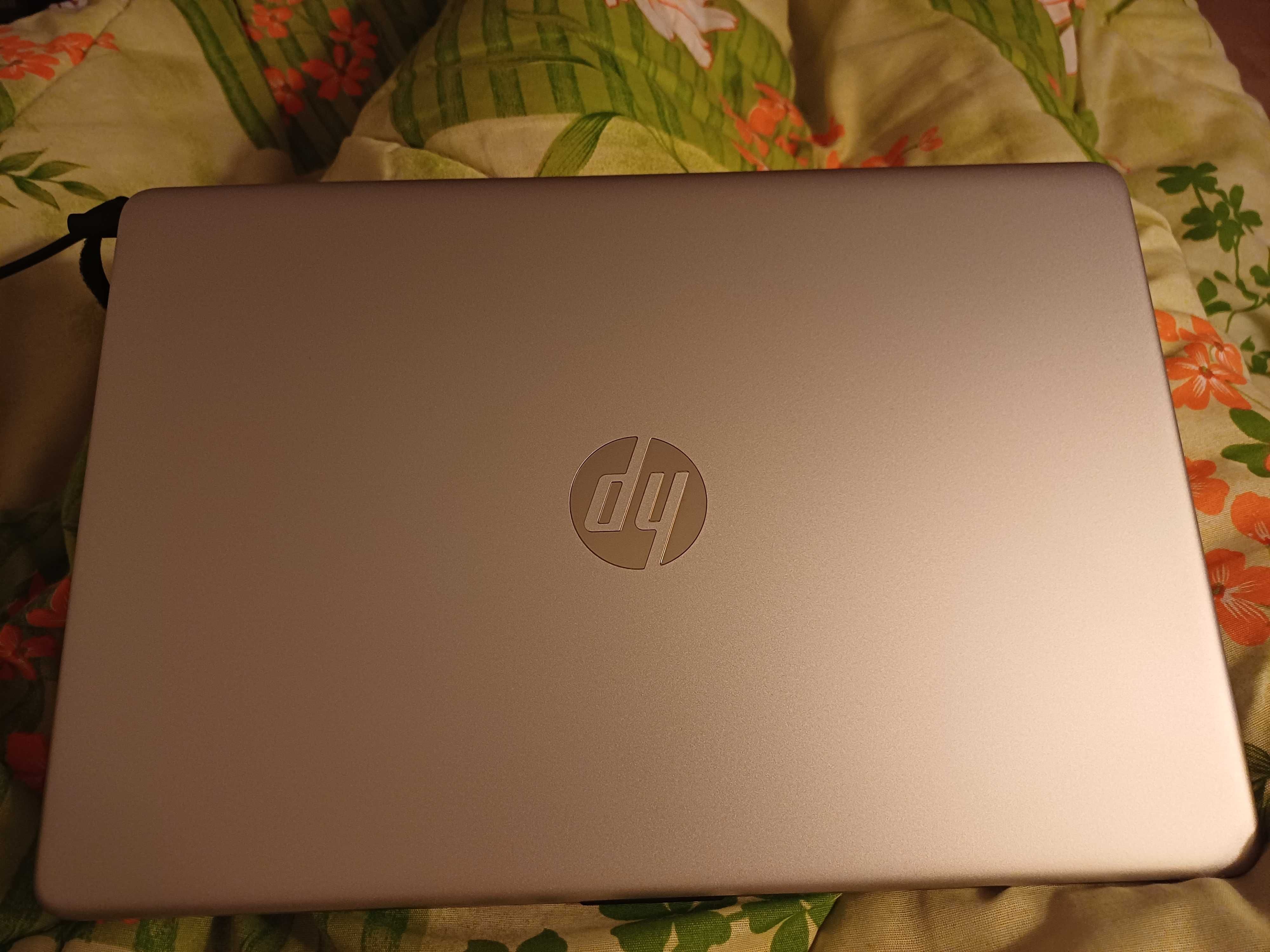Portátil HP 250 G9 (Intel Core I7-1255U - RAM: 16 GB RAM - 1 TB SSD)