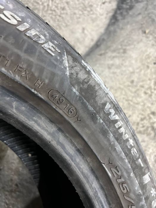 Автошини зимові HANKOOK 215/55/17 (2шт)Резина,Колеса,Гума,Скати, Шини)