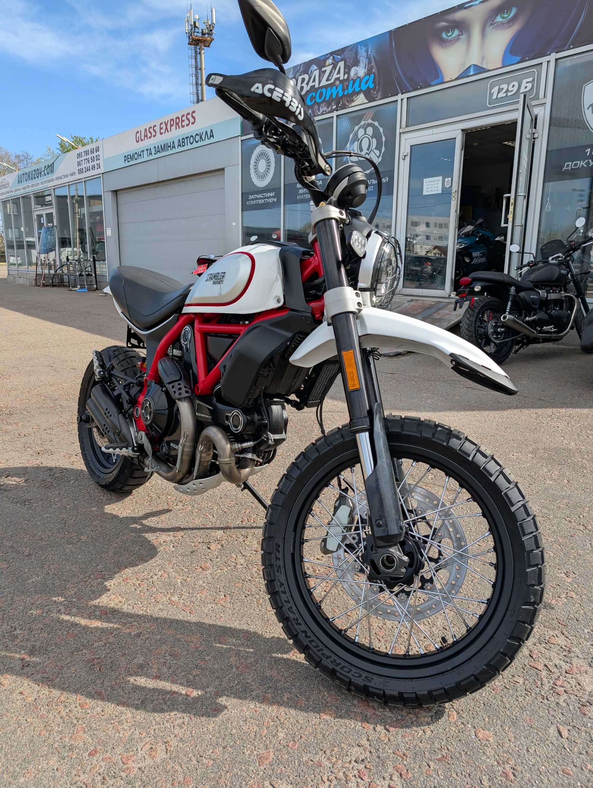 Мотоцикл Ducati Scrambler 800 ABS Desert Sled MoToBaZa