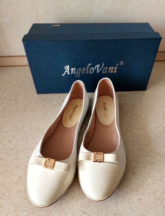 Женская обувь: туфли, босоножки на весну, лето