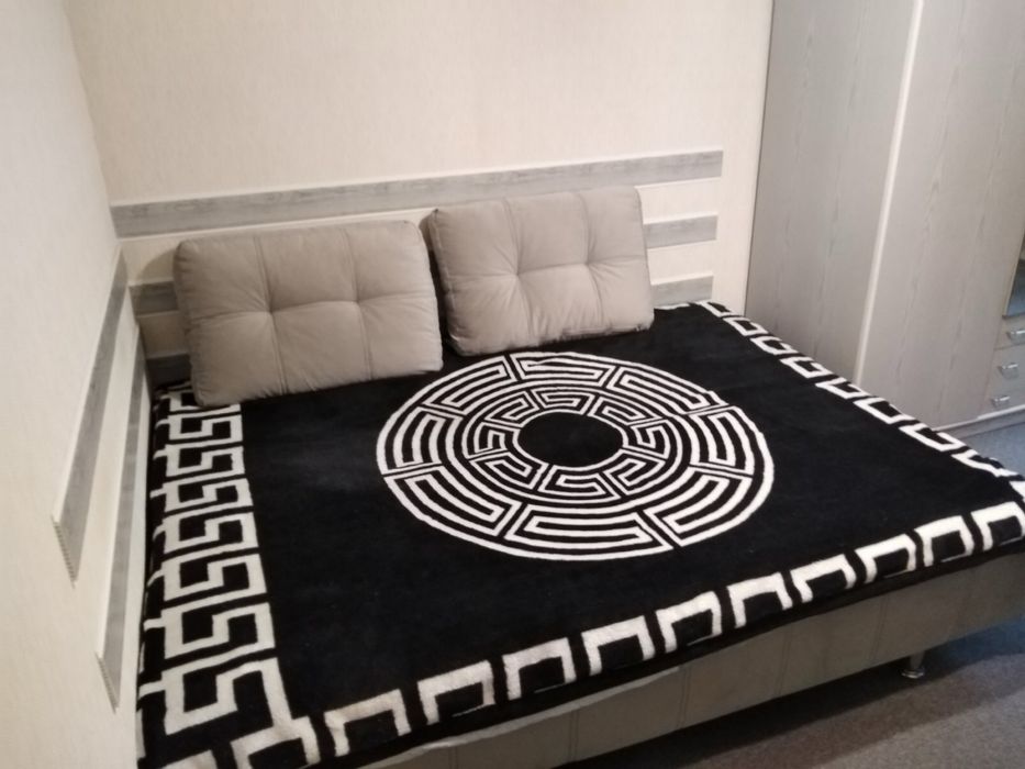 Здається 2 кімнатна по вул. В.Великого квартира