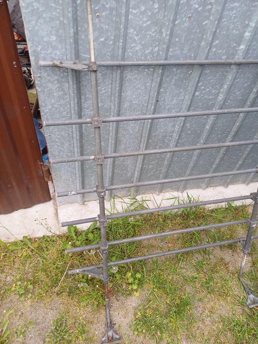 Stary bagaznik, fiat 126p.