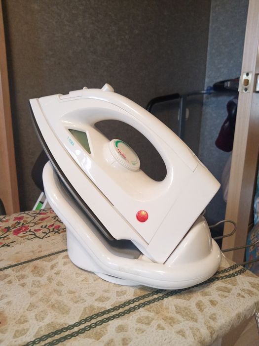 Продам праску безпроводну