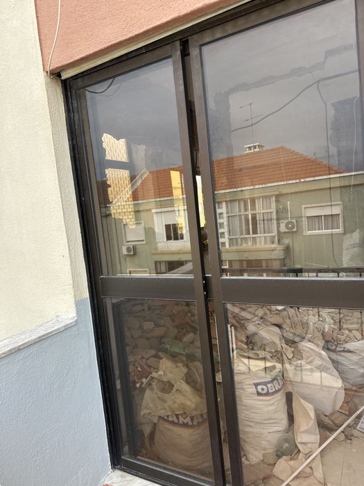 3 Janelas de correr de alumino 2000x1810