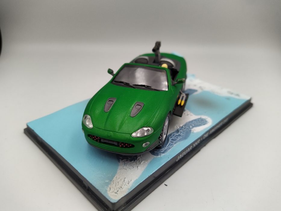 Jaguar XJR James Bond collection Eaglemoss 1:43