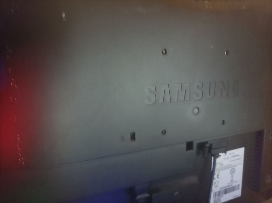 Продам свой старый монитор