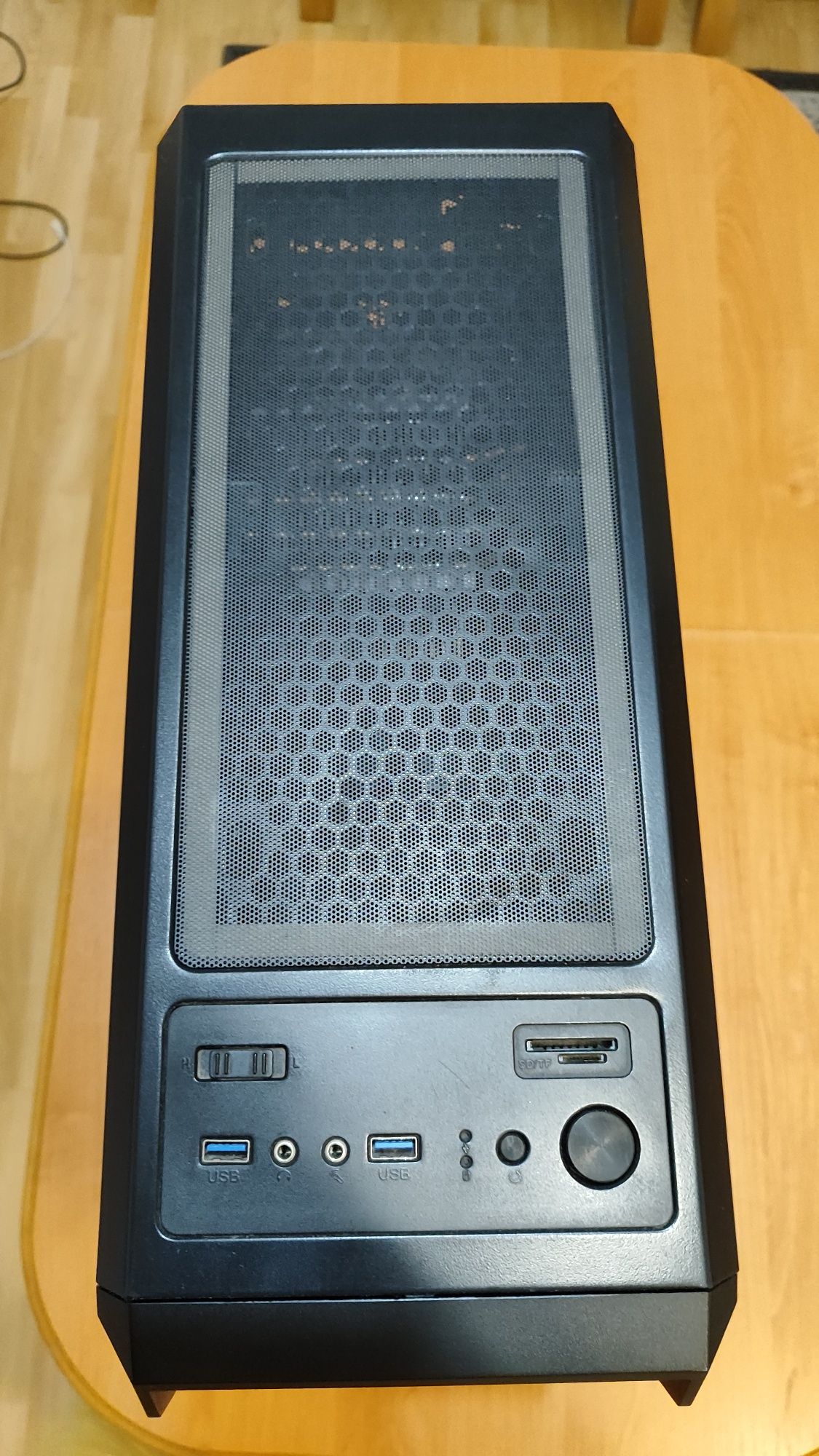 Solidny komputer  I5-9400F/GTX 1660 TI/16GB/240GB SSD/1TB HDD/W10