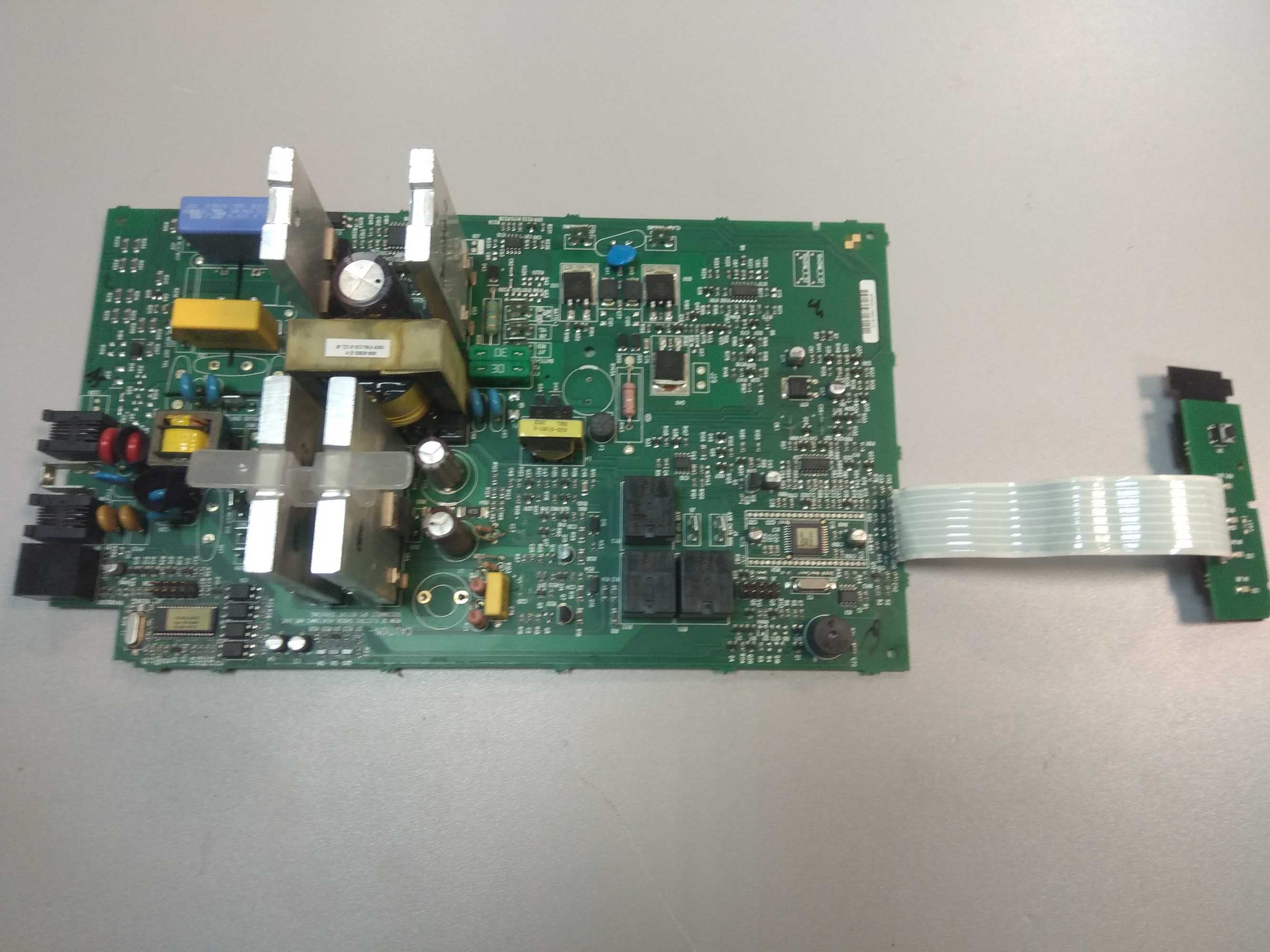 640-0189E-Z  плата  APC BR800I UPS Control Board