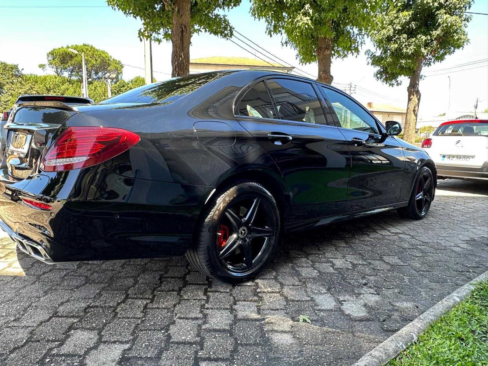 Vendo Mercedes-Benz classe E híbrido plug-in a gasóleo