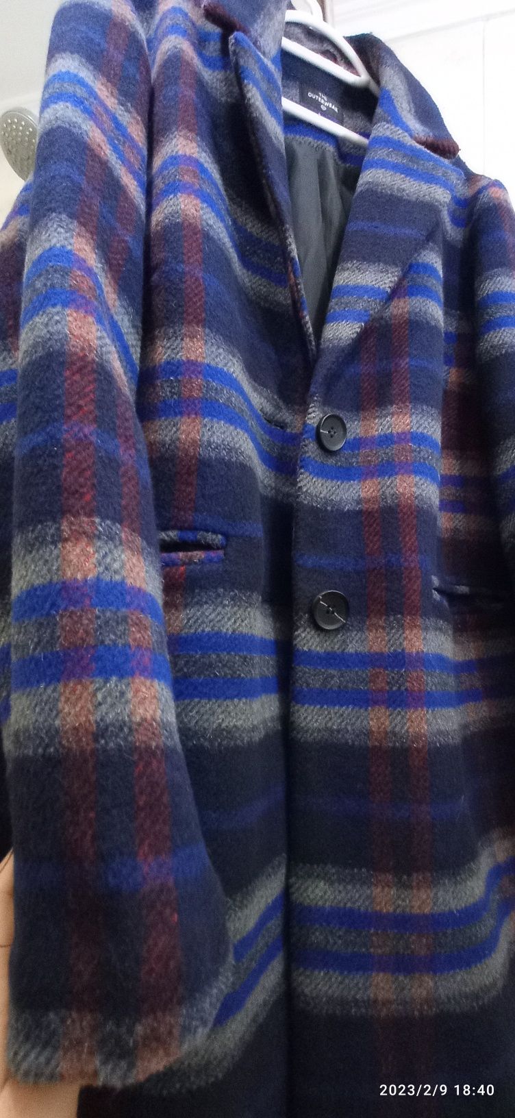 Жіноче пальто OUTERWEAR ((Нове, ніколи не вдягалось.))