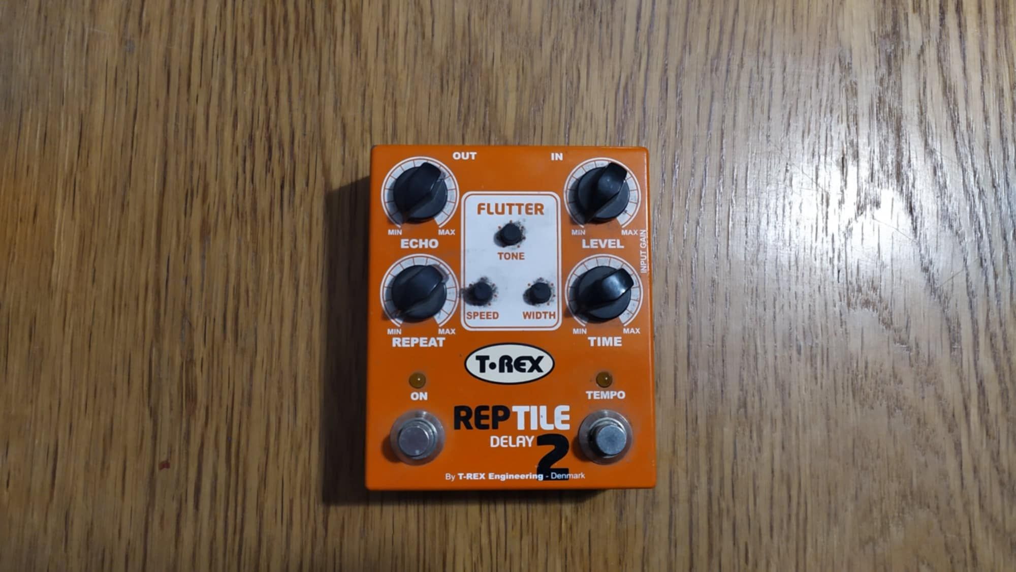 Efekt gitarowy delay T-REX Reptile 2