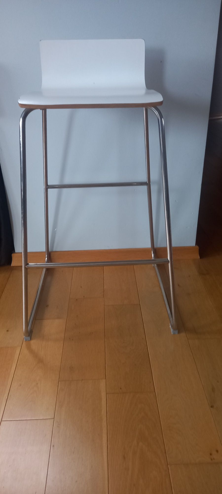 Komplet Hoker / krzesło barowe / stołek barowy 3 szt. + stół barowy Ik