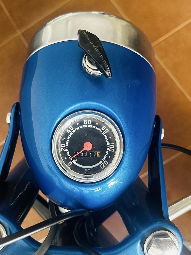 Mota Zundapp 1975 Tudo original bem estimada