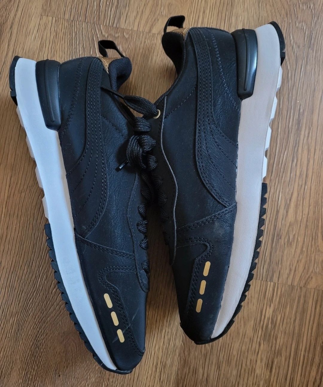 Puma r78                         .