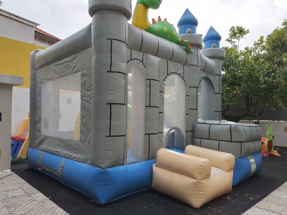 Insuflável castelo
