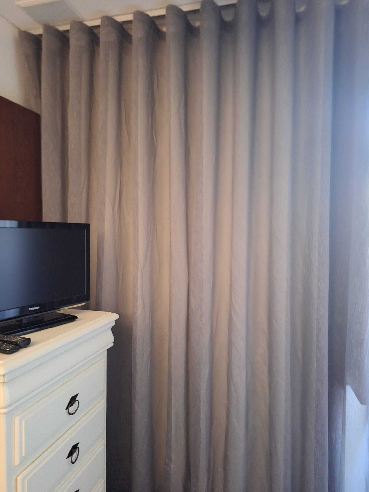 2 conjutos de cortinas